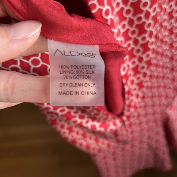 Red mini dress - Picture 14 of 16